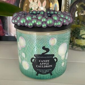 Bath & Body Works Candy Apple Cauldron Green Jar Candle